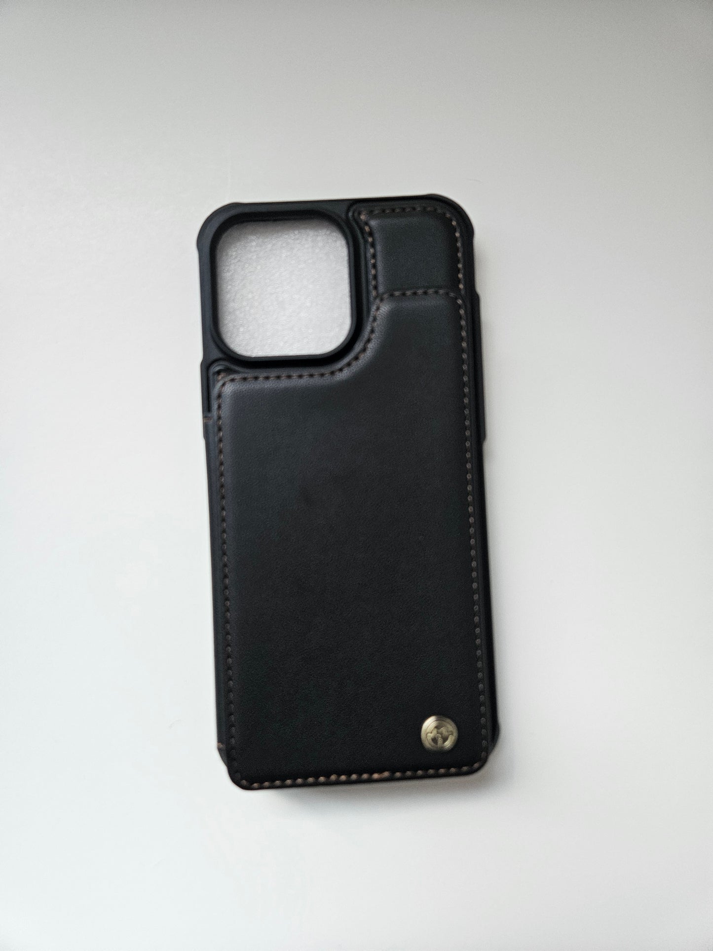 CASE MOBIL WITH POCKETS FOR CREDITS CARDS.