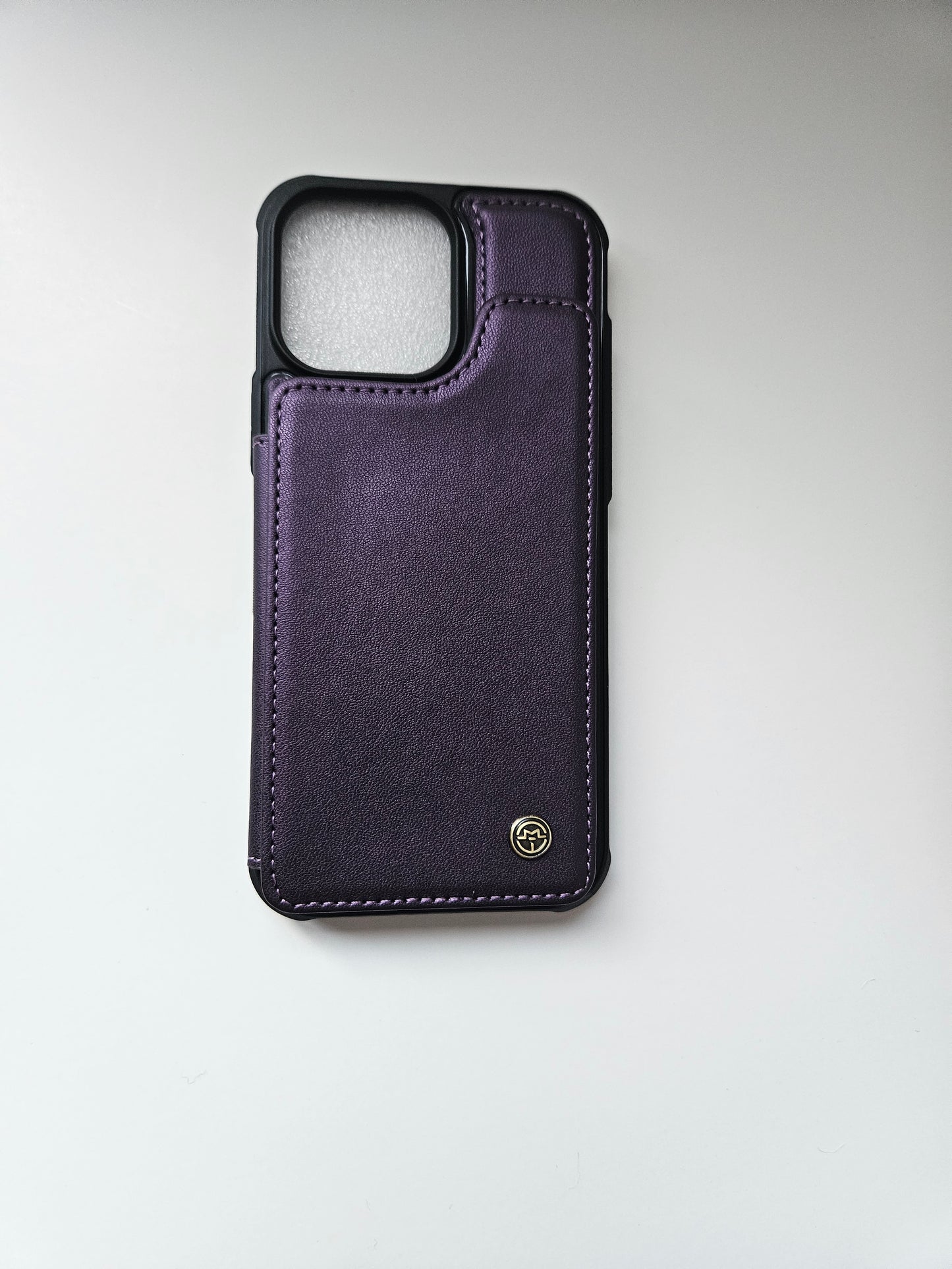 CASE MOBIL WITH POCKETS FOR CREDITS CARDS.